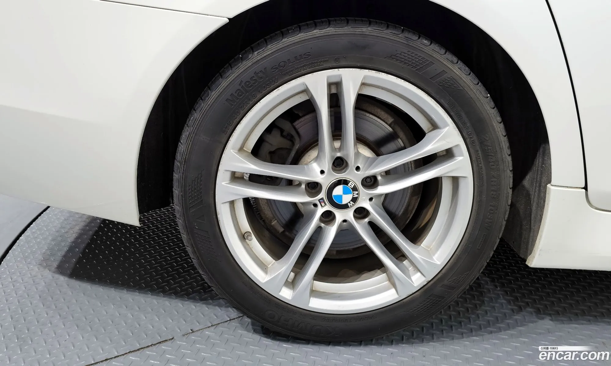 BMW 5 Series 2016 WBA5E5107GG201296 — 4
