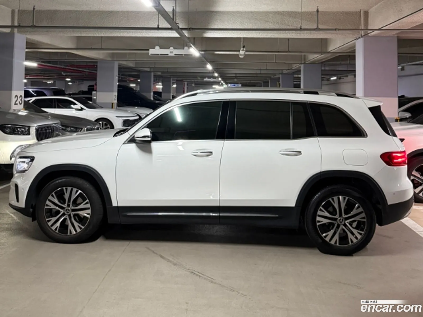 Mercedes-Benz GLB-Class X247 2023 — 8