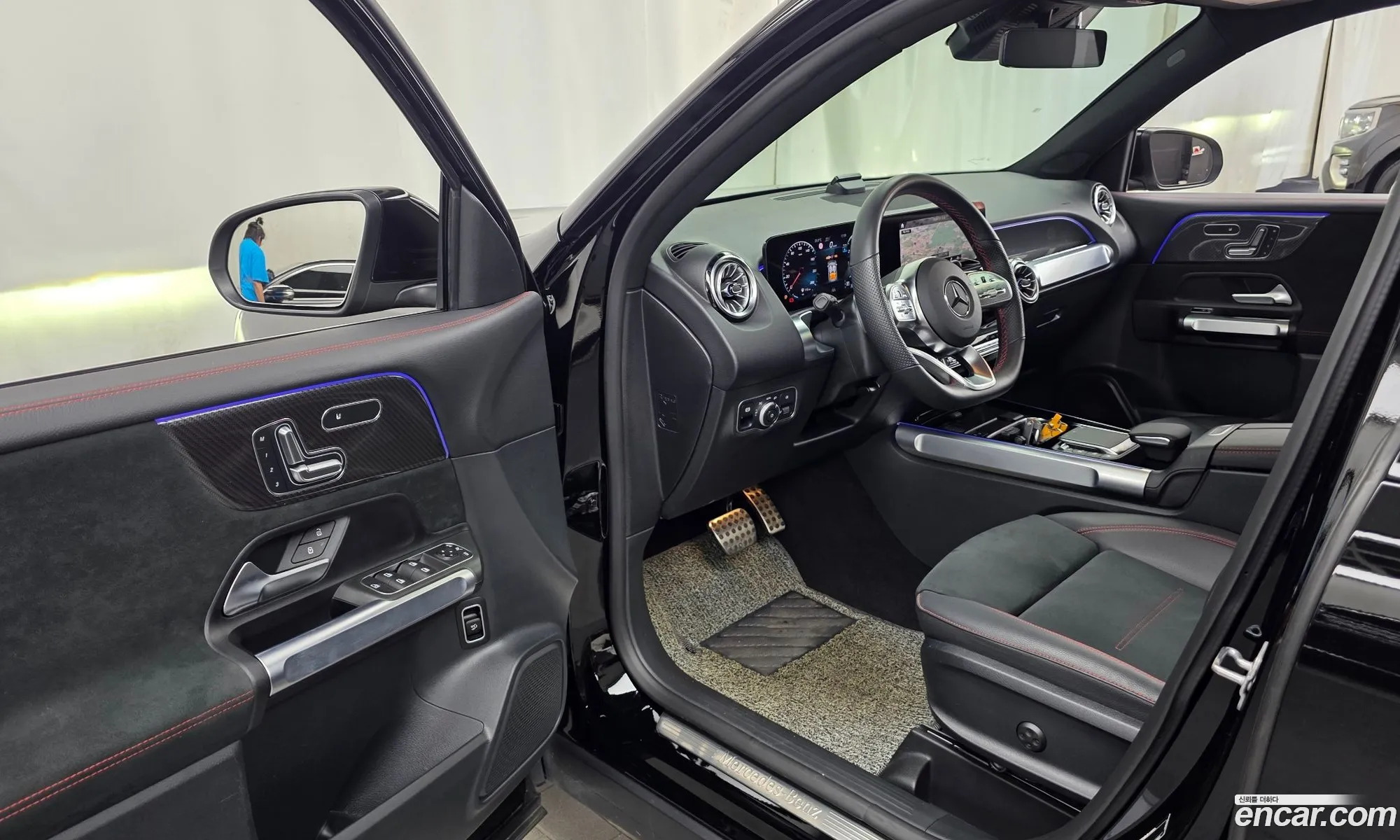 Mercedes-Benz GLB-Class X247 2023 — 16