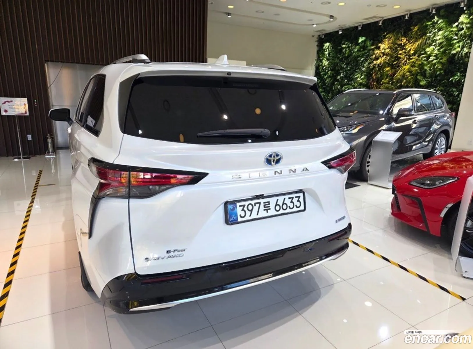 Toyota Sienna 2025 — 3