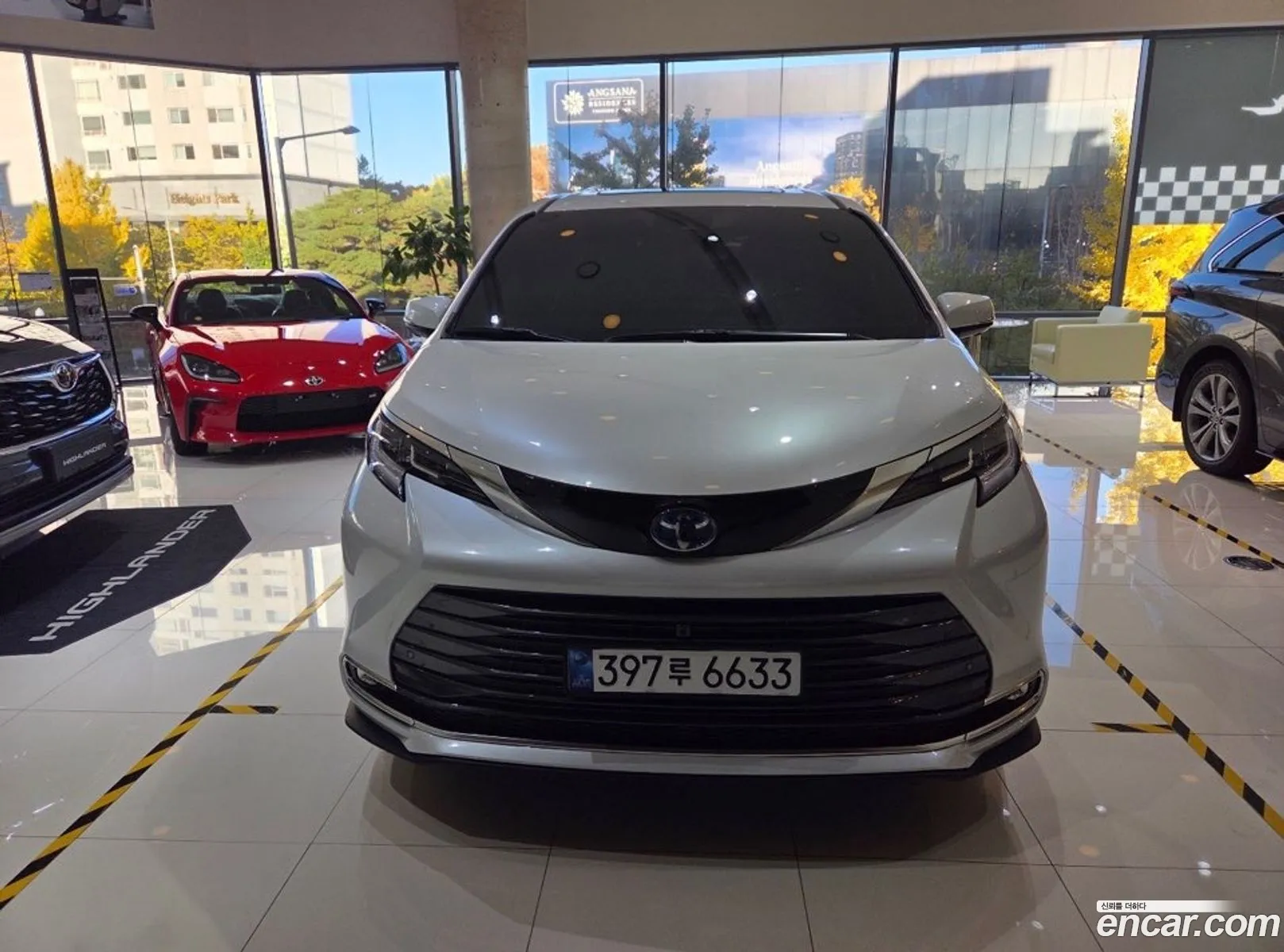Toyota Sienna 2025 — 4