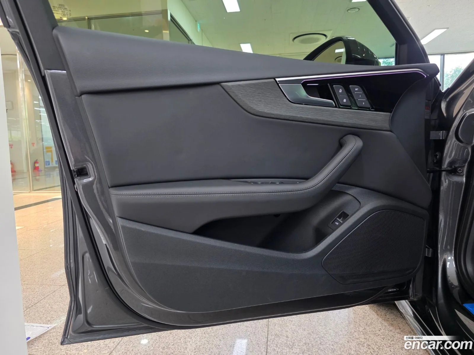 Audi A4 2023 — 12
