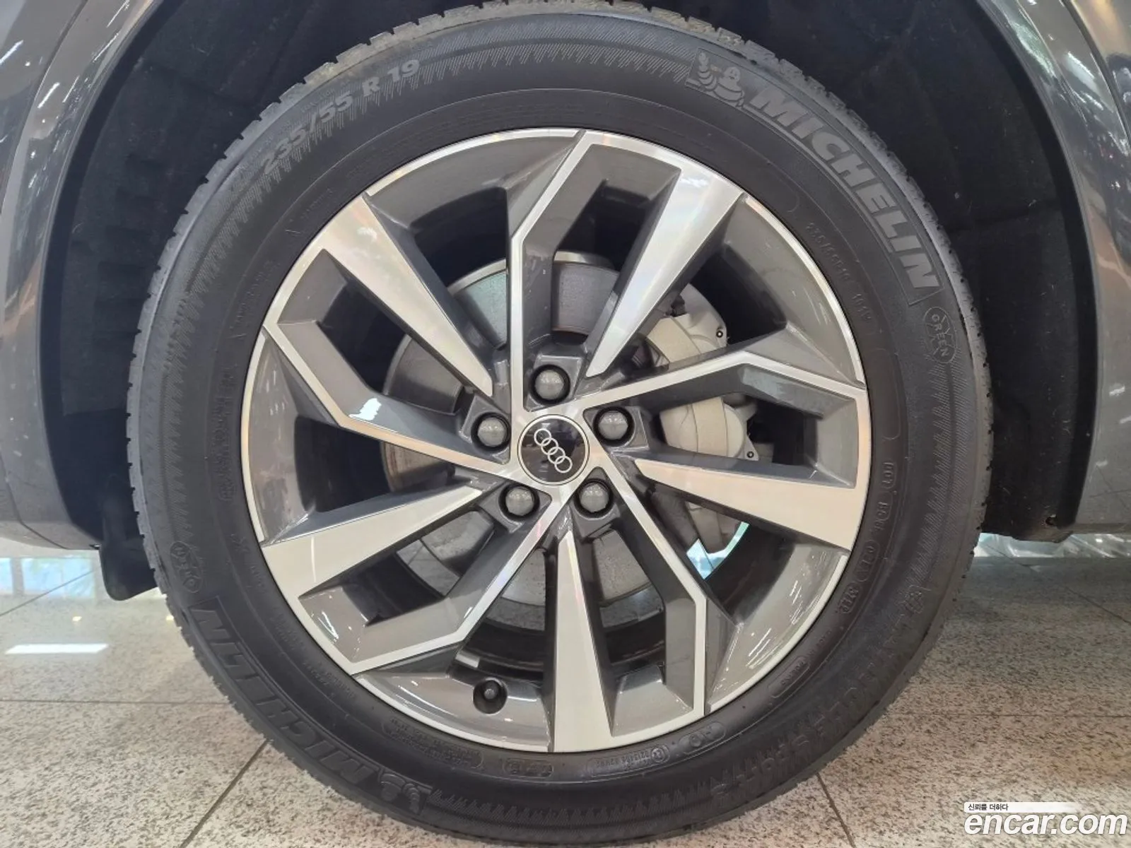 Audi Q5 2023 — 4