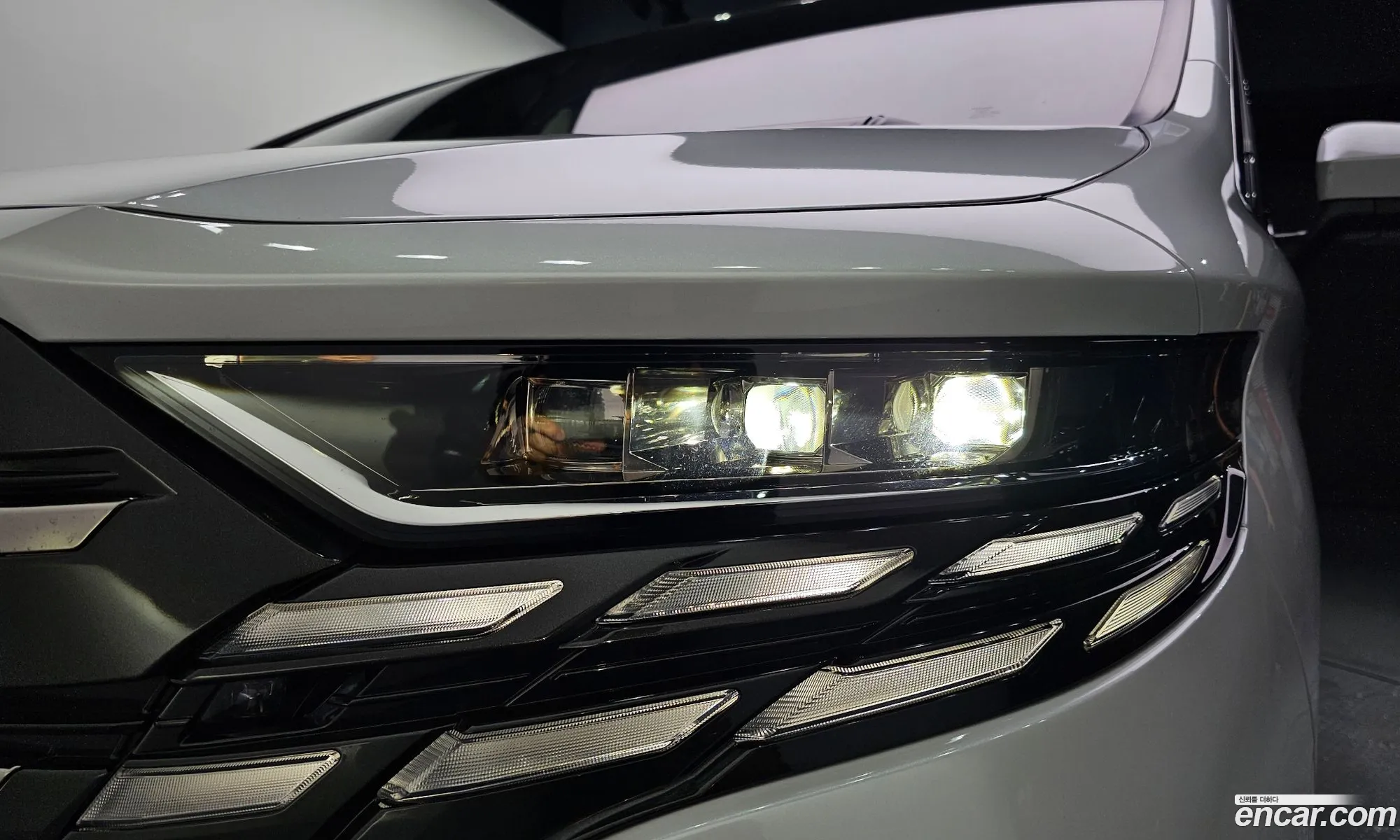Toyota Alphard 2025 — 17