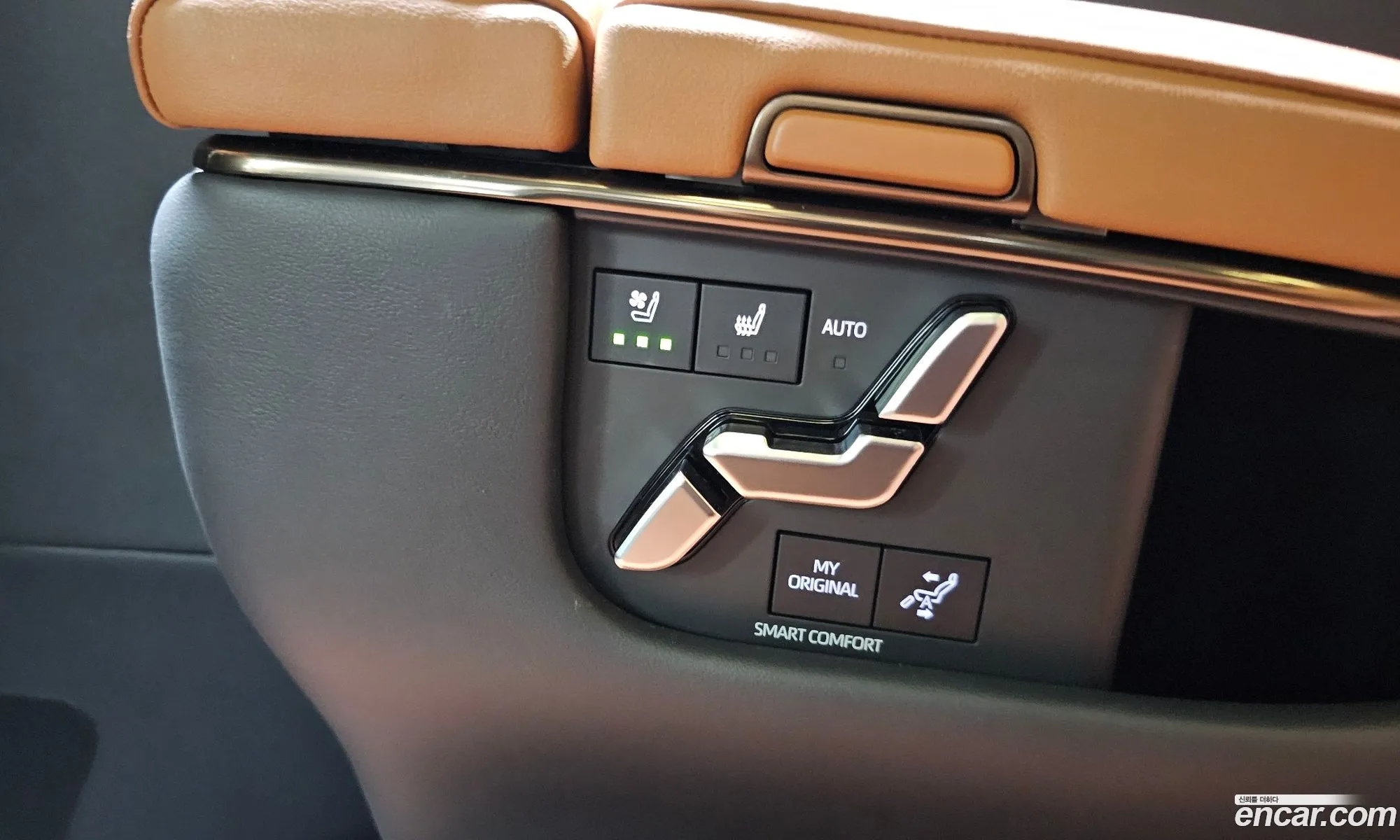 Toyota Alphard 2025 — 25