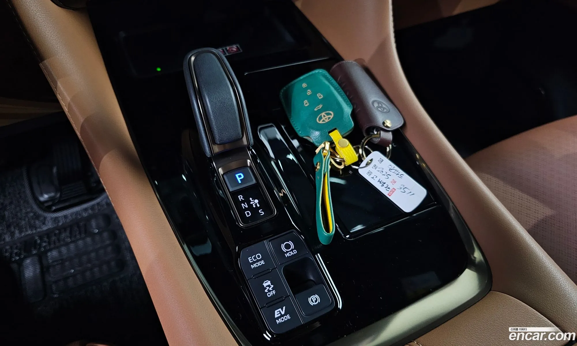 Toyota Alphard 2025 — 13