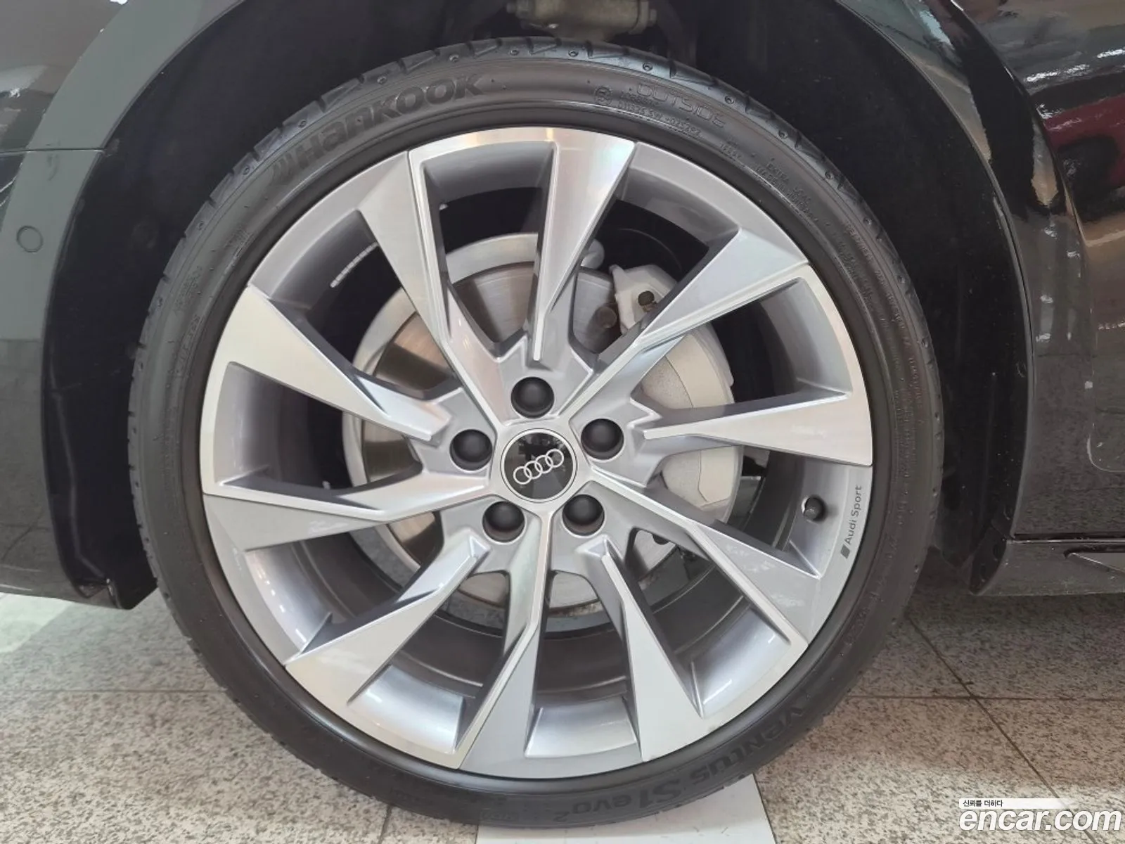 Audi A4 2023 — 5