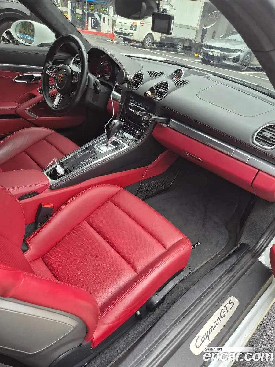 Porsche 718 Cayman 2018 — 13