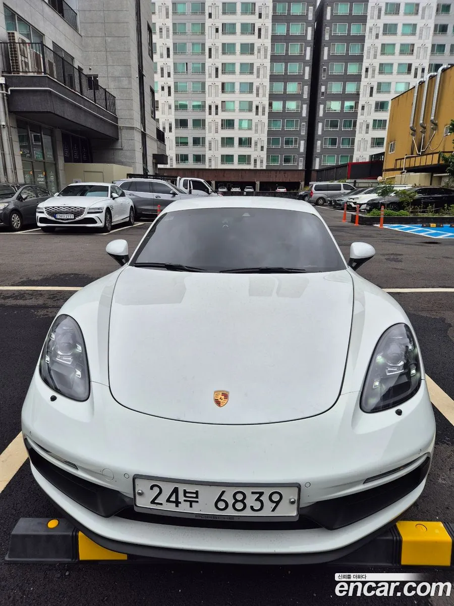 Porsche 718 Cayman 2018 — 9