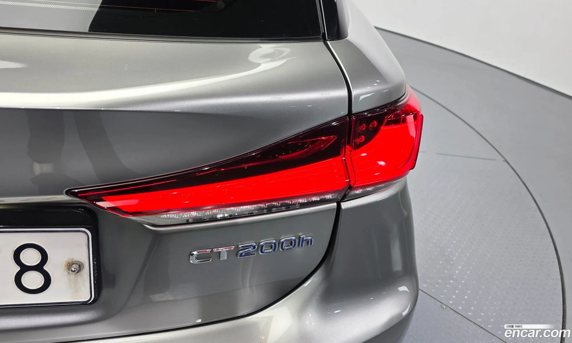 Lexus CT200h 2017 JTHKD5BHXJ2317513 — 14