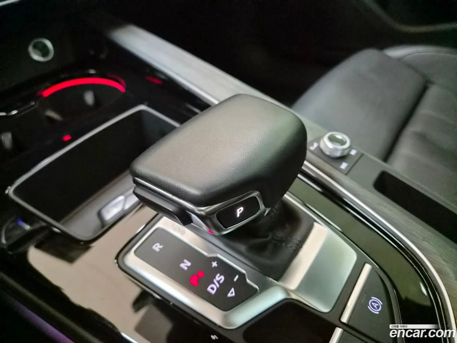 Audi A4 2023 — 12