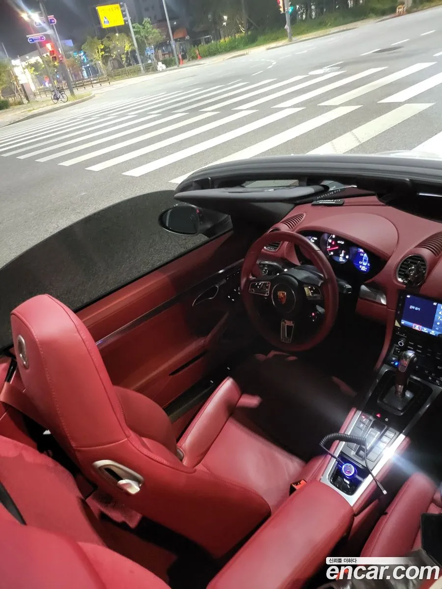 Porsche 718 Boxster 2023 — 10