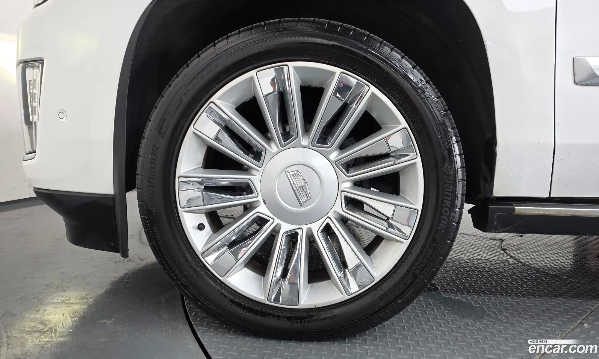 Cadillac Escalade 2020 1GYS47KJ0LR217344 — 4