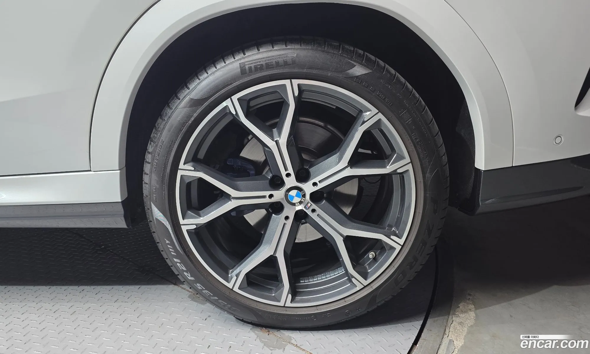 BMW X6 2022 — 10