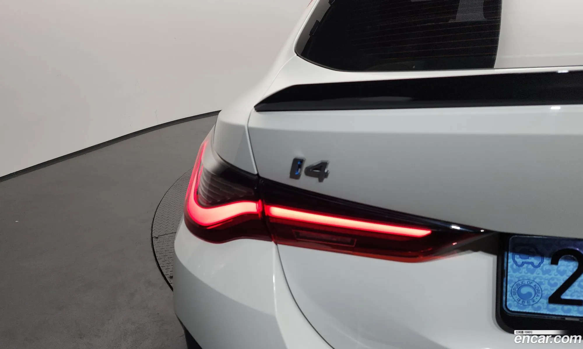 BMW i4 2023 WBY71AW09PFP31296 — 22