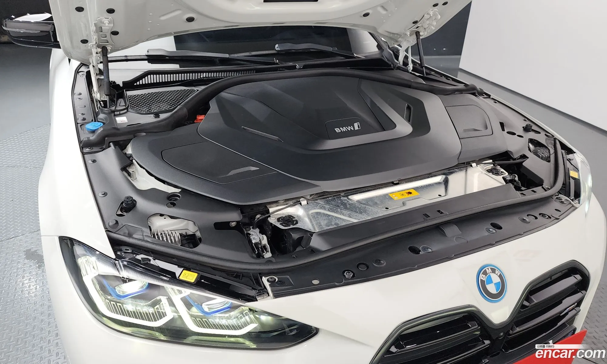 BMW i4 2023 WBY71AW09PFP31296 — 15