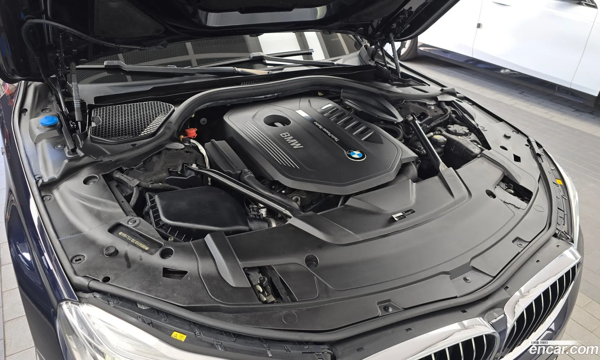 BMW 7 Series 2018 WBA7E4102JGV26089 — 19