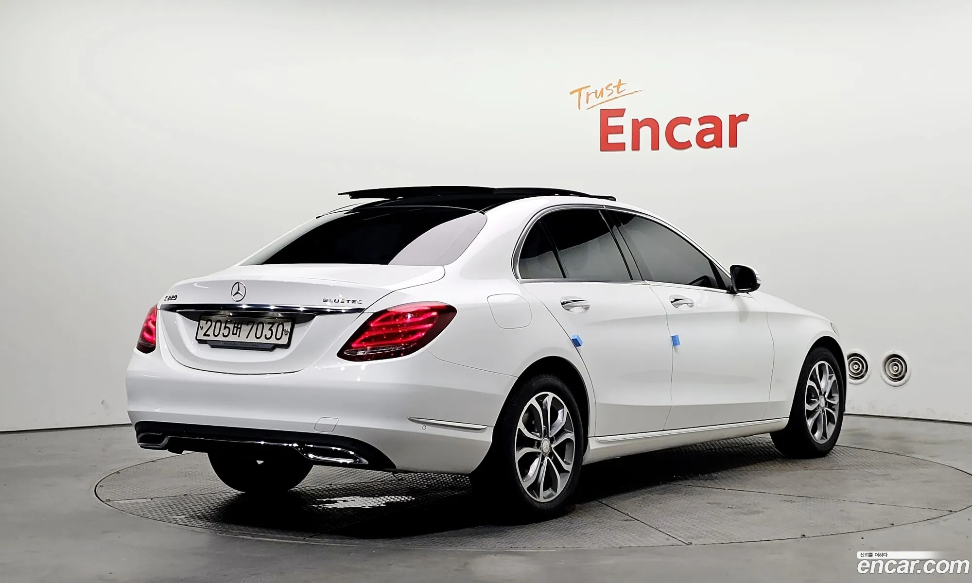 Mercedes-Benz C-Class W205 2015 WDDWF0EB9FF141244 — 8