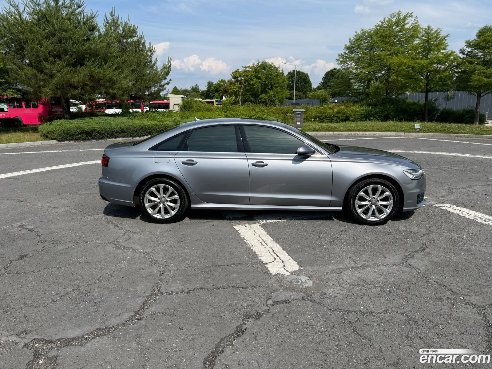 Audi A6 2015 — 16