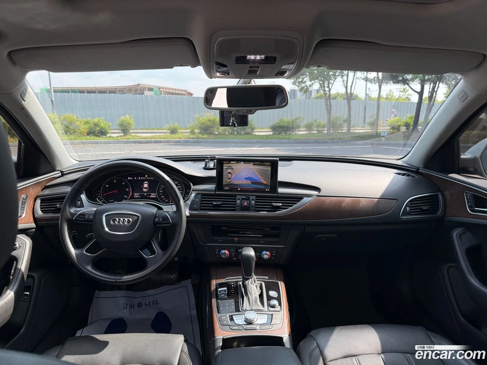 Audi A6 2015 — 12