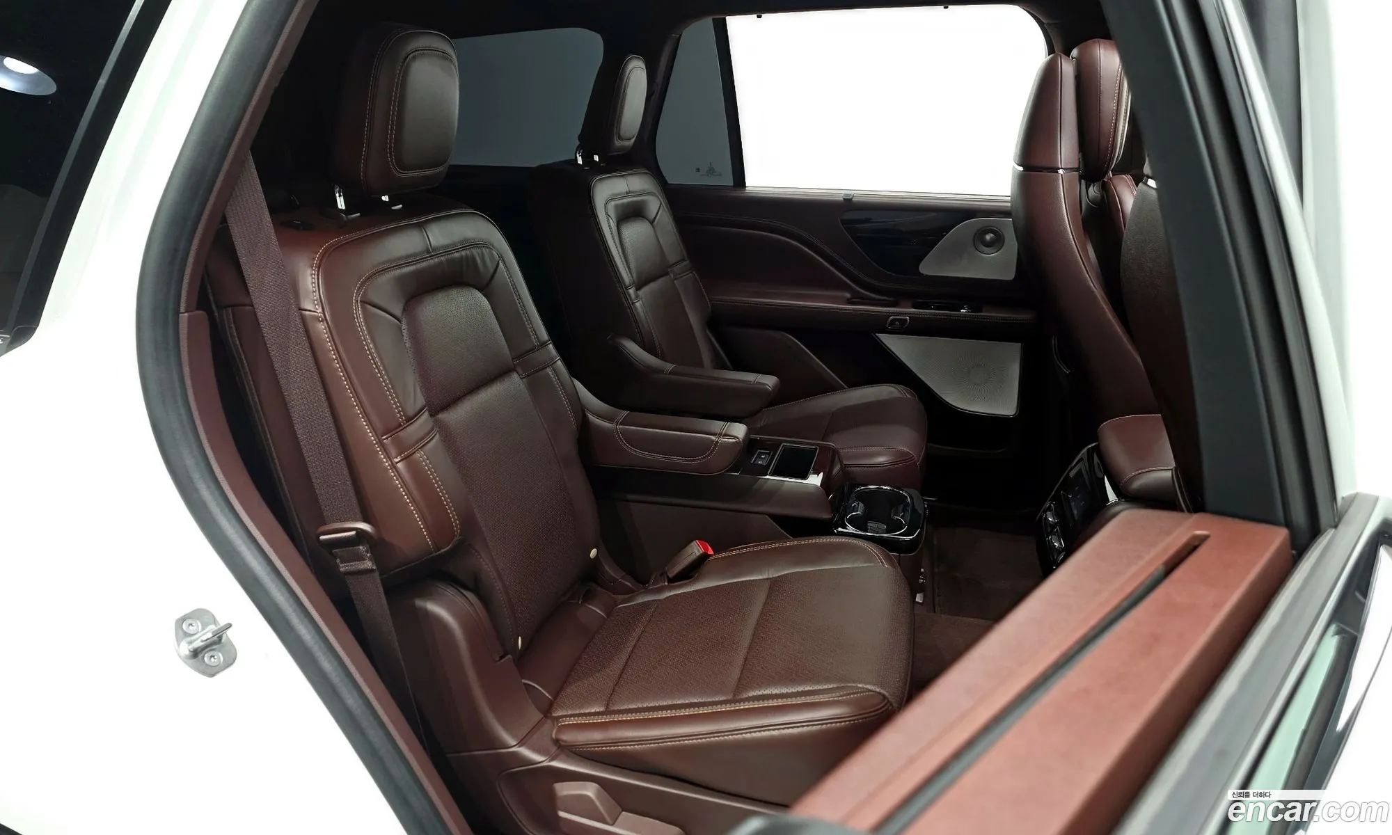 Lincoln Aviator 2023 5LM5J9XC2PGL11298 — 13