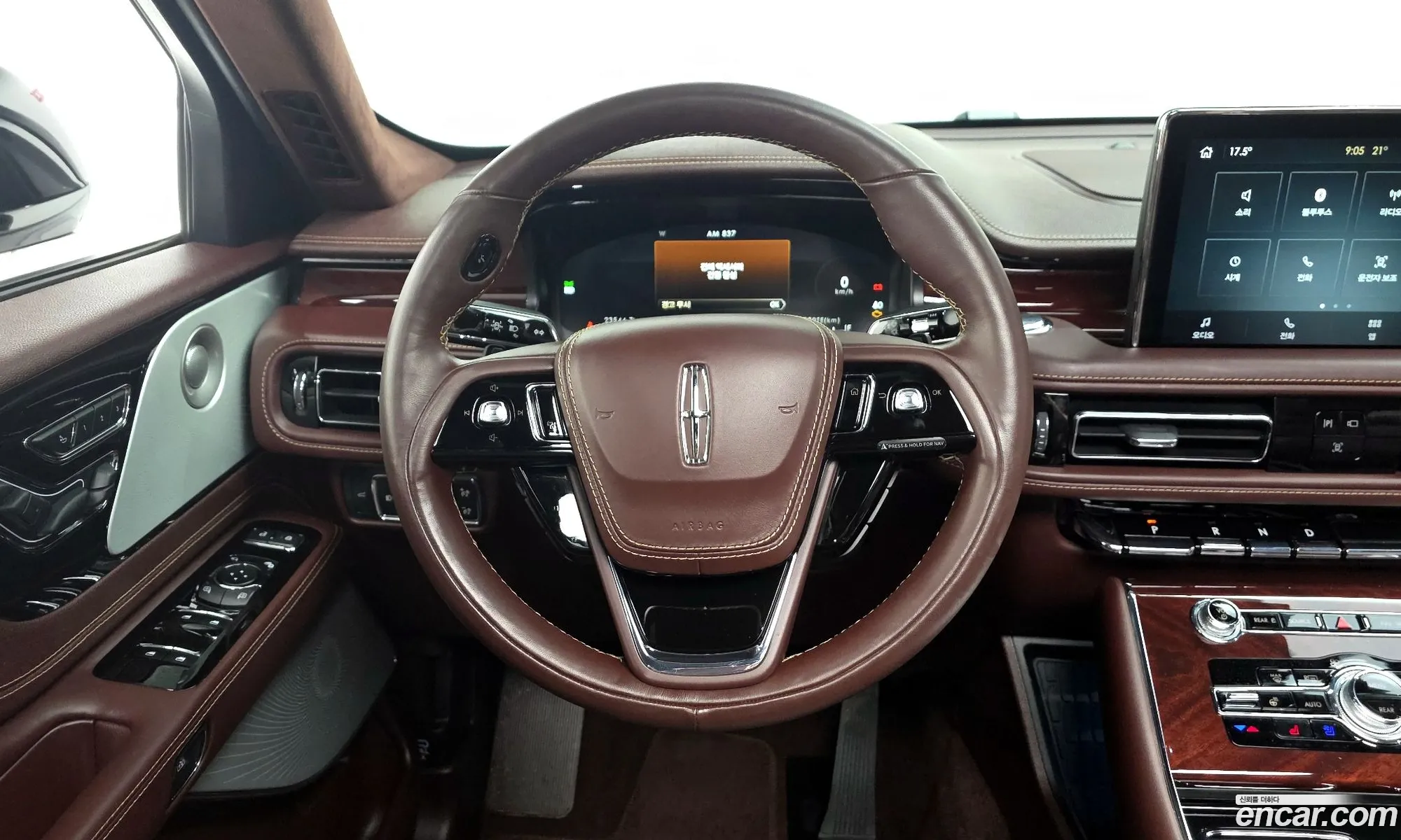 Lincoln Aviator 2023 5LM5J9XC2PGL11298 — 6