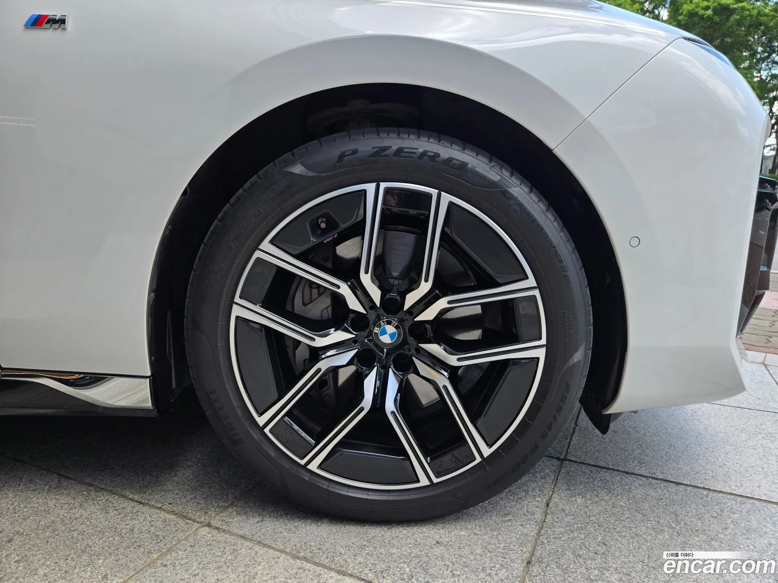 BMW 7 Series 2023 — 16