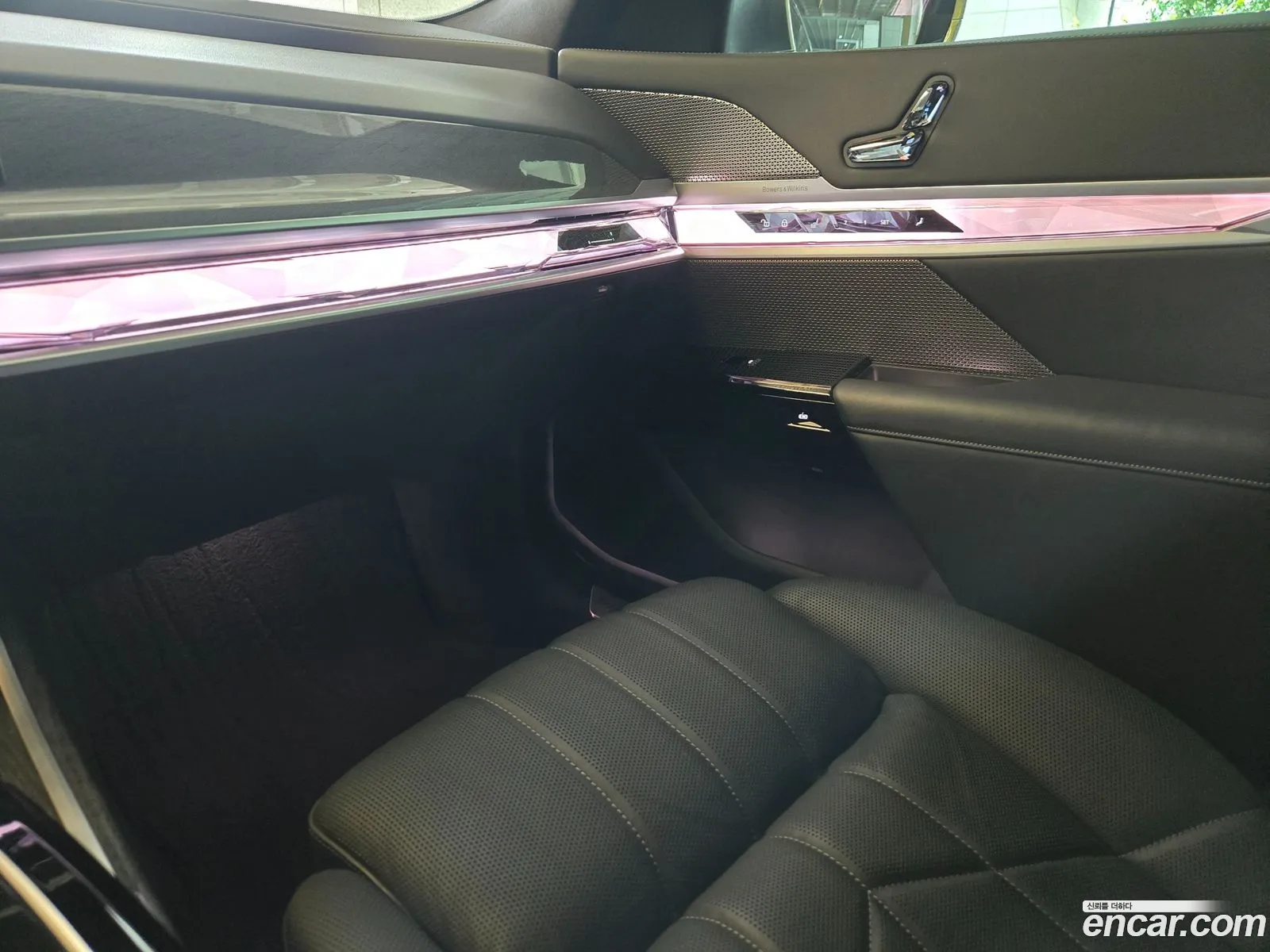 BMW 7 Series 2023 — 18