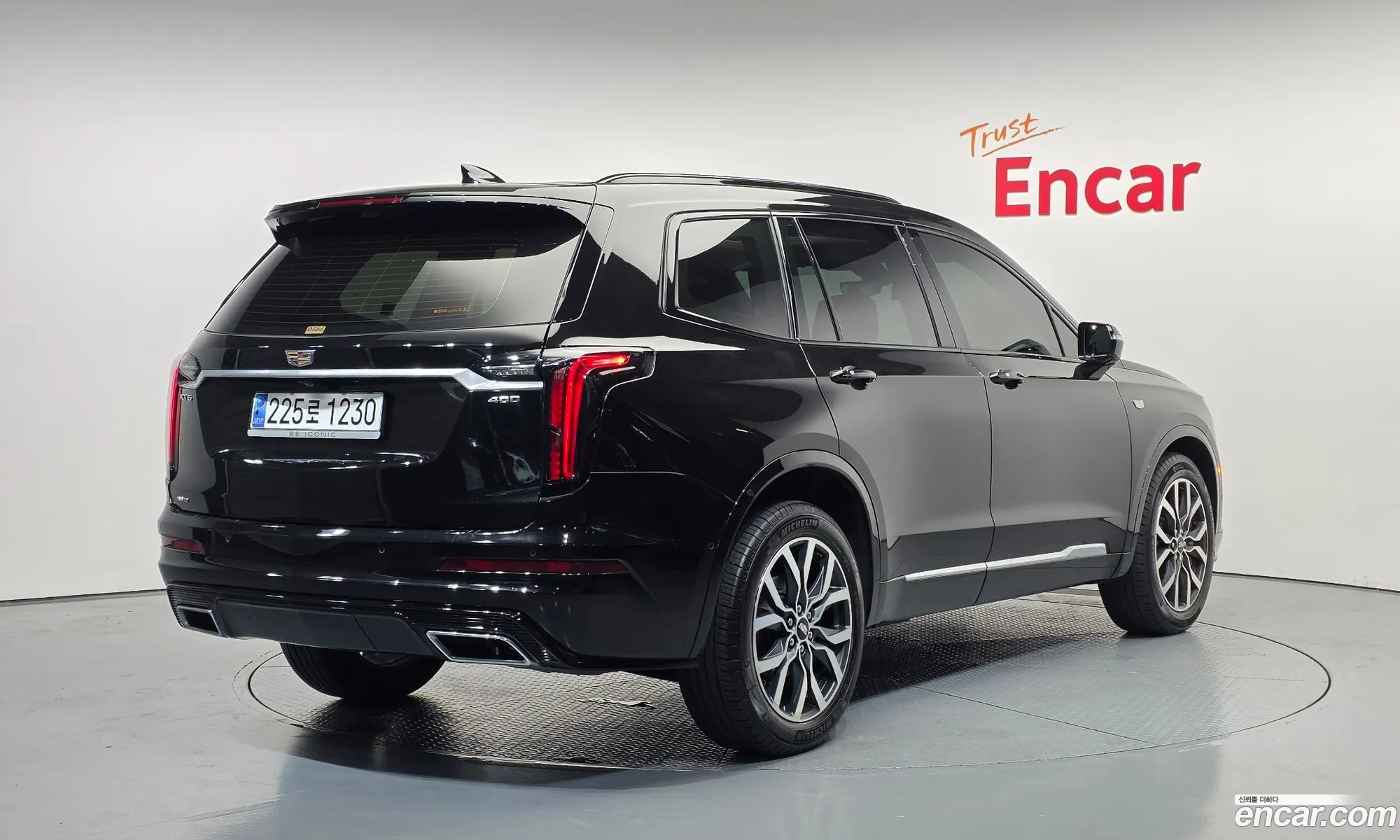 Cadillac XT6