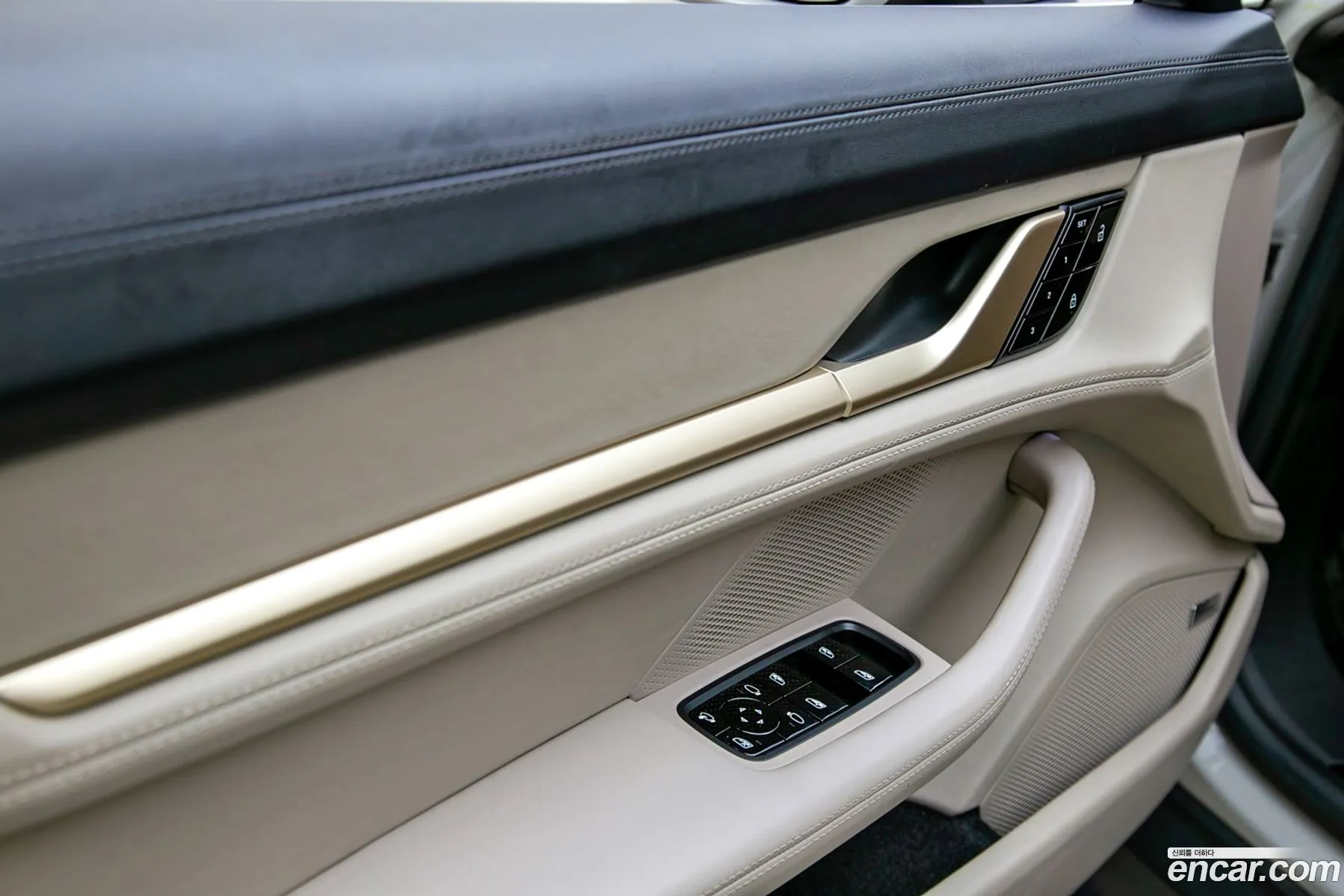 Porsche Taycan 2021 — 14