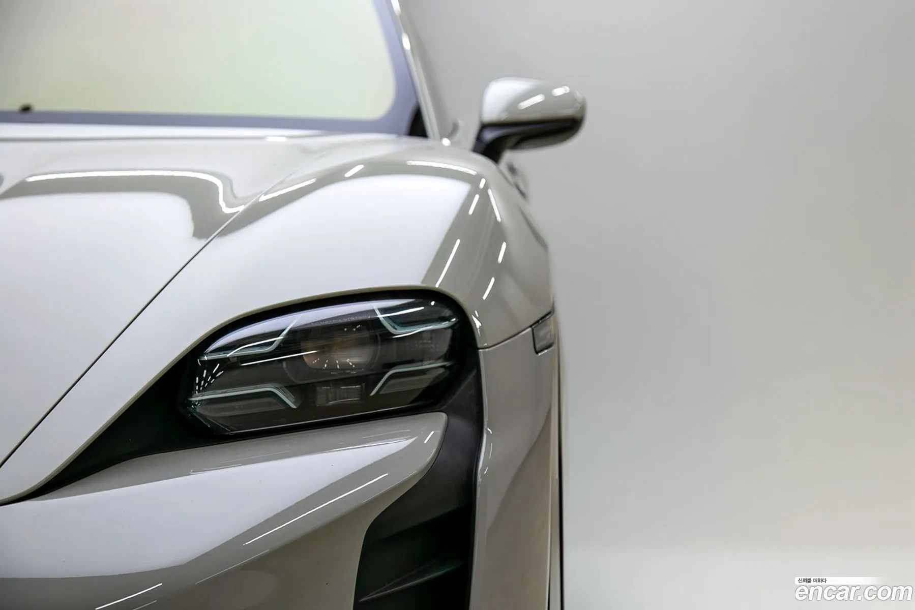 Porsche Taycan 2021 — 4