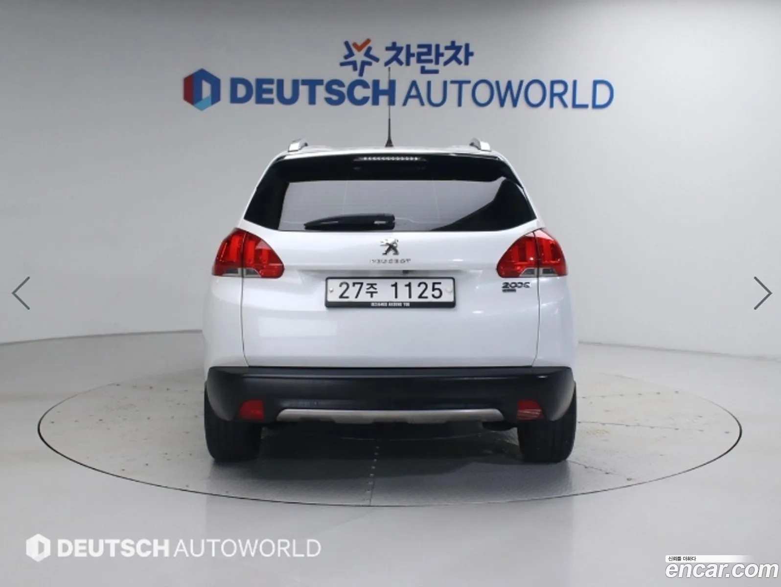 Peugeot 2008 2015 — 8