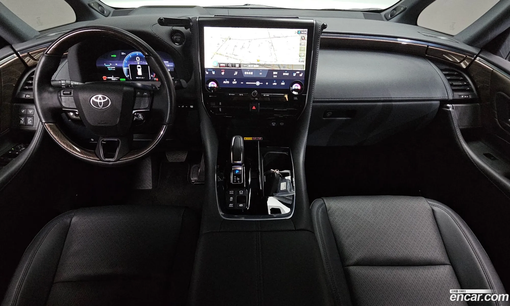Toyota Alphard 2025 — 6