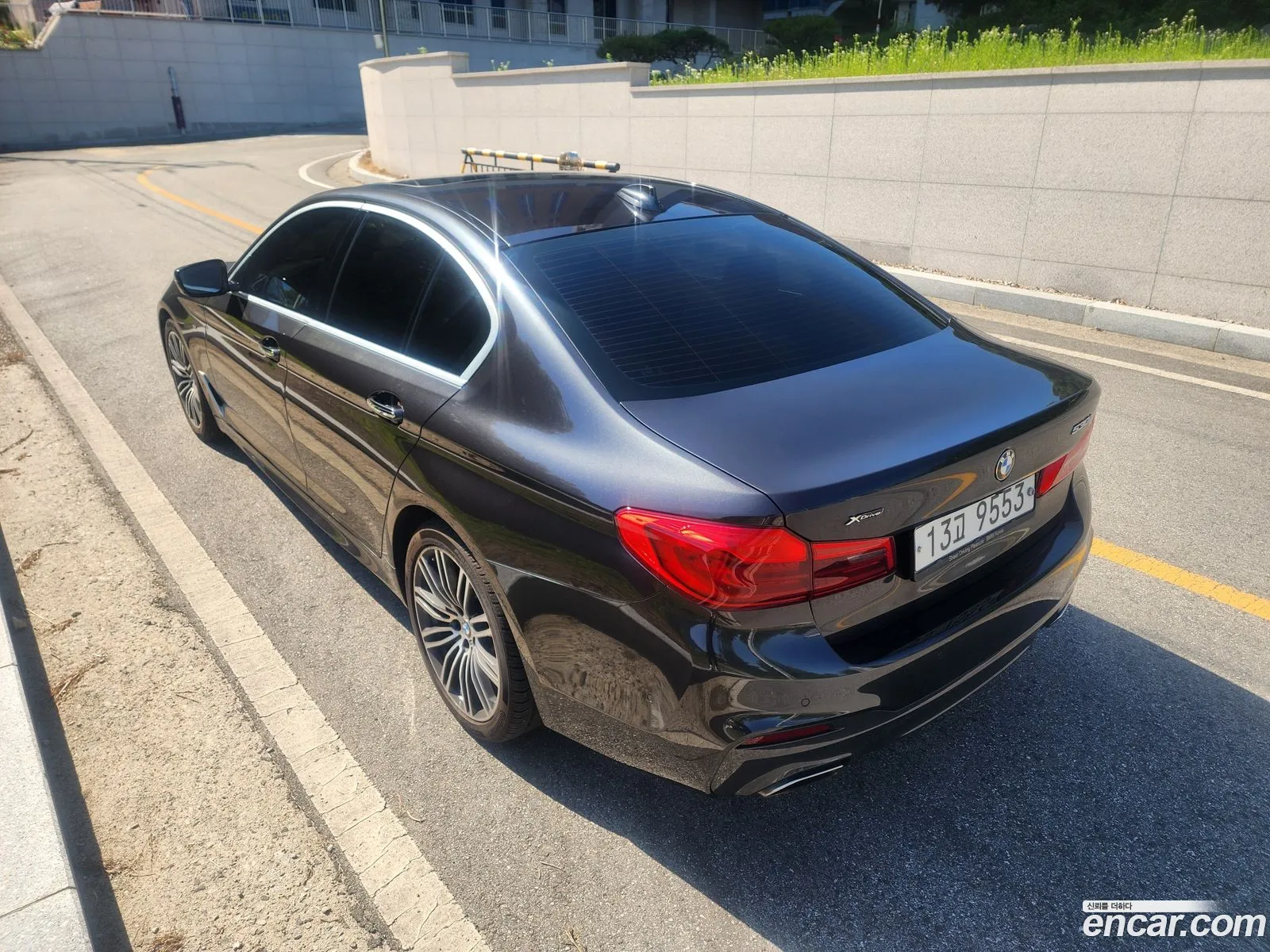 BMW 5 Series 2018 — 14