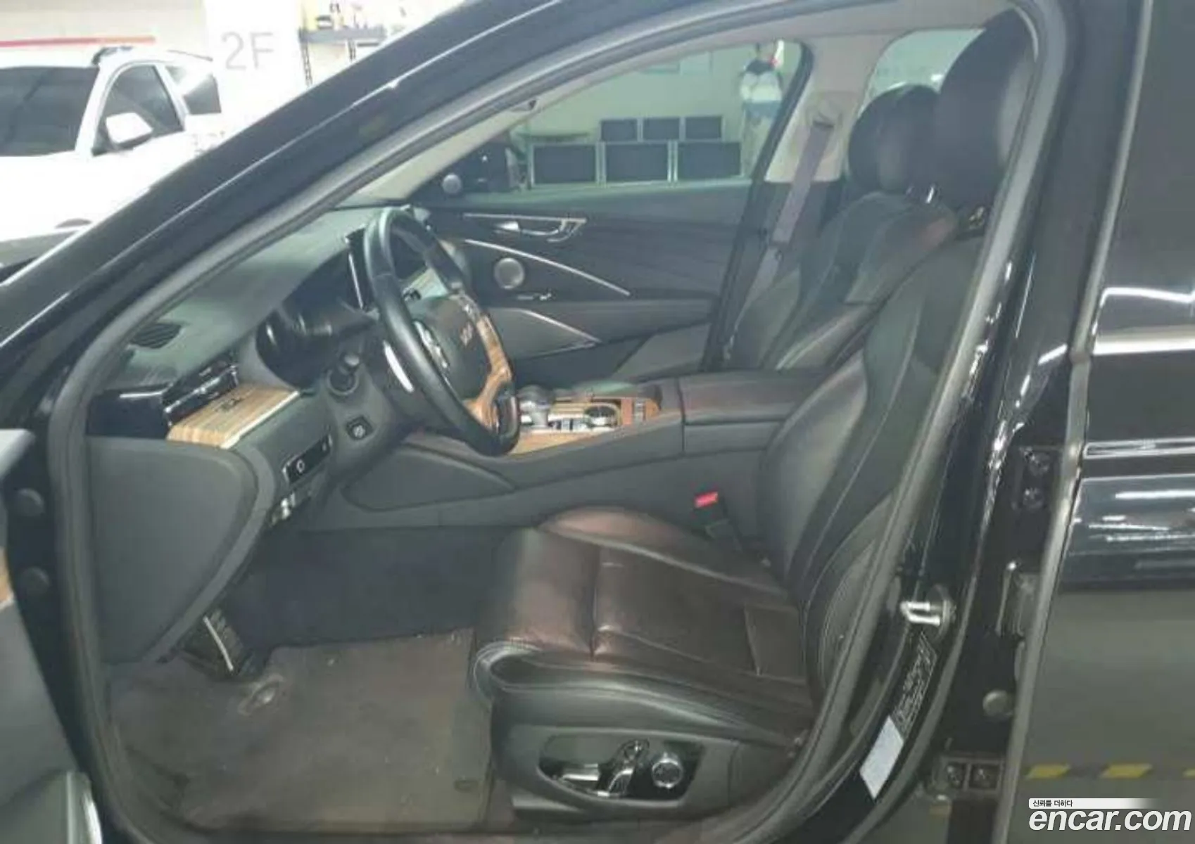 Kia K9 2023 — 4
