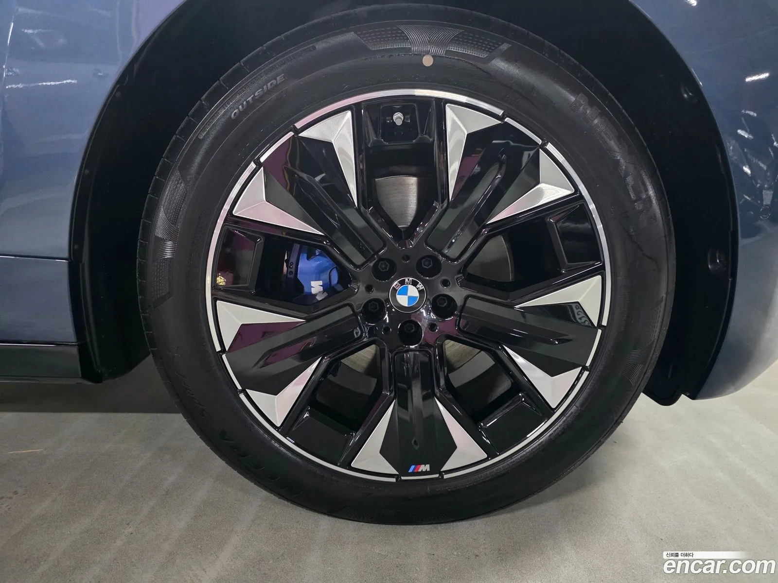 BMW iX 2026 — 16