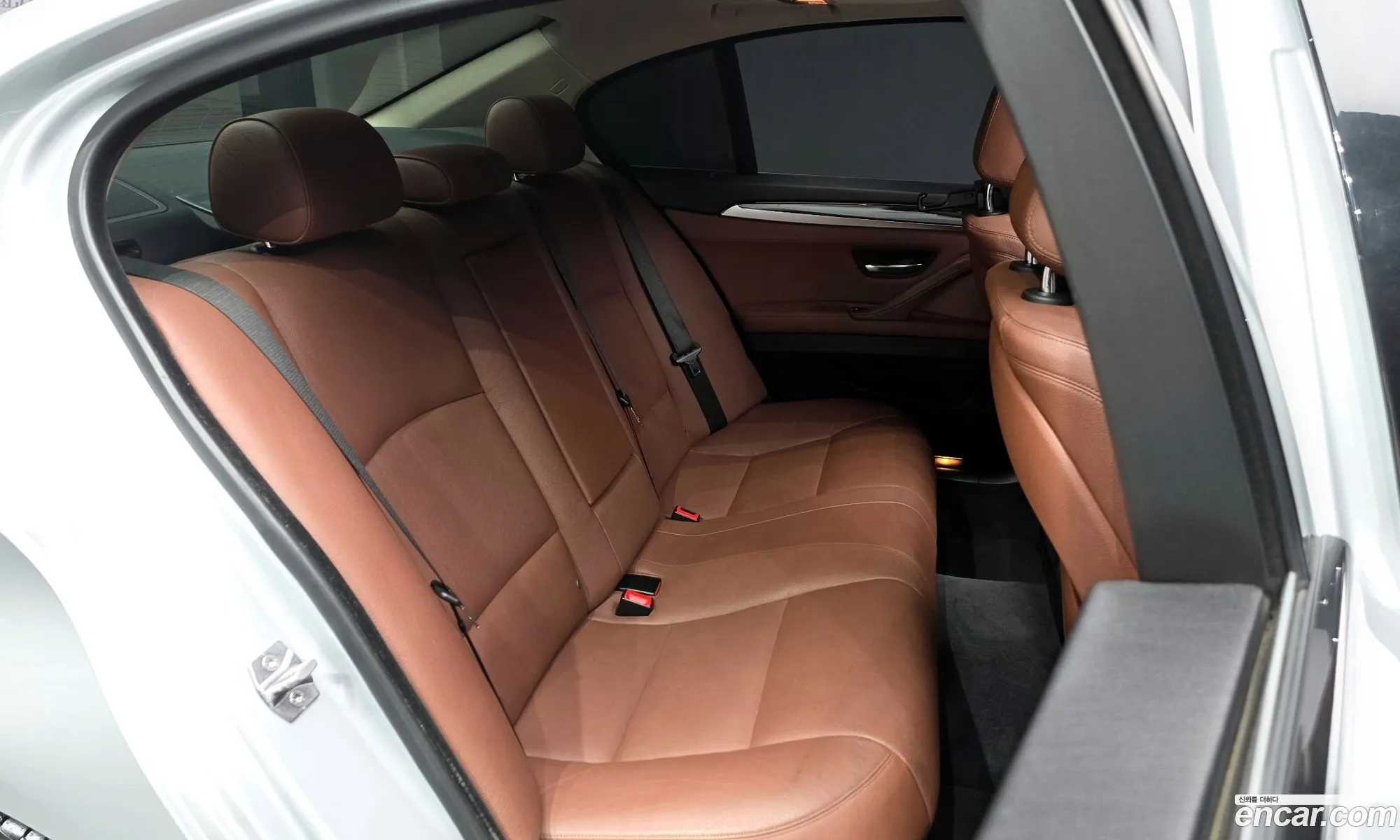BMW 5 Series 2016 WBA5E5108GG200142 — 5