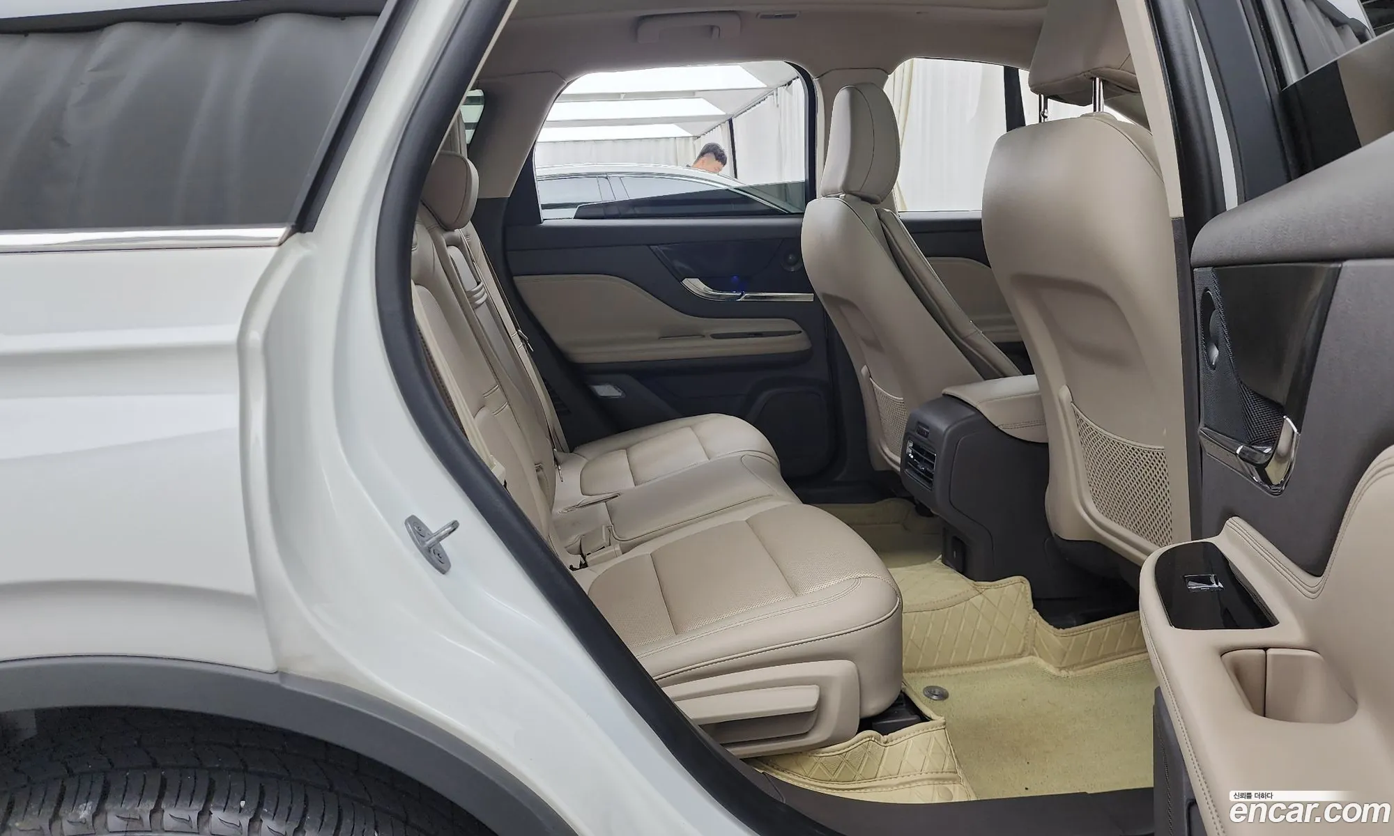 Lincoln Corsair 2022 5LMCJ2D90NUL11435 — 6