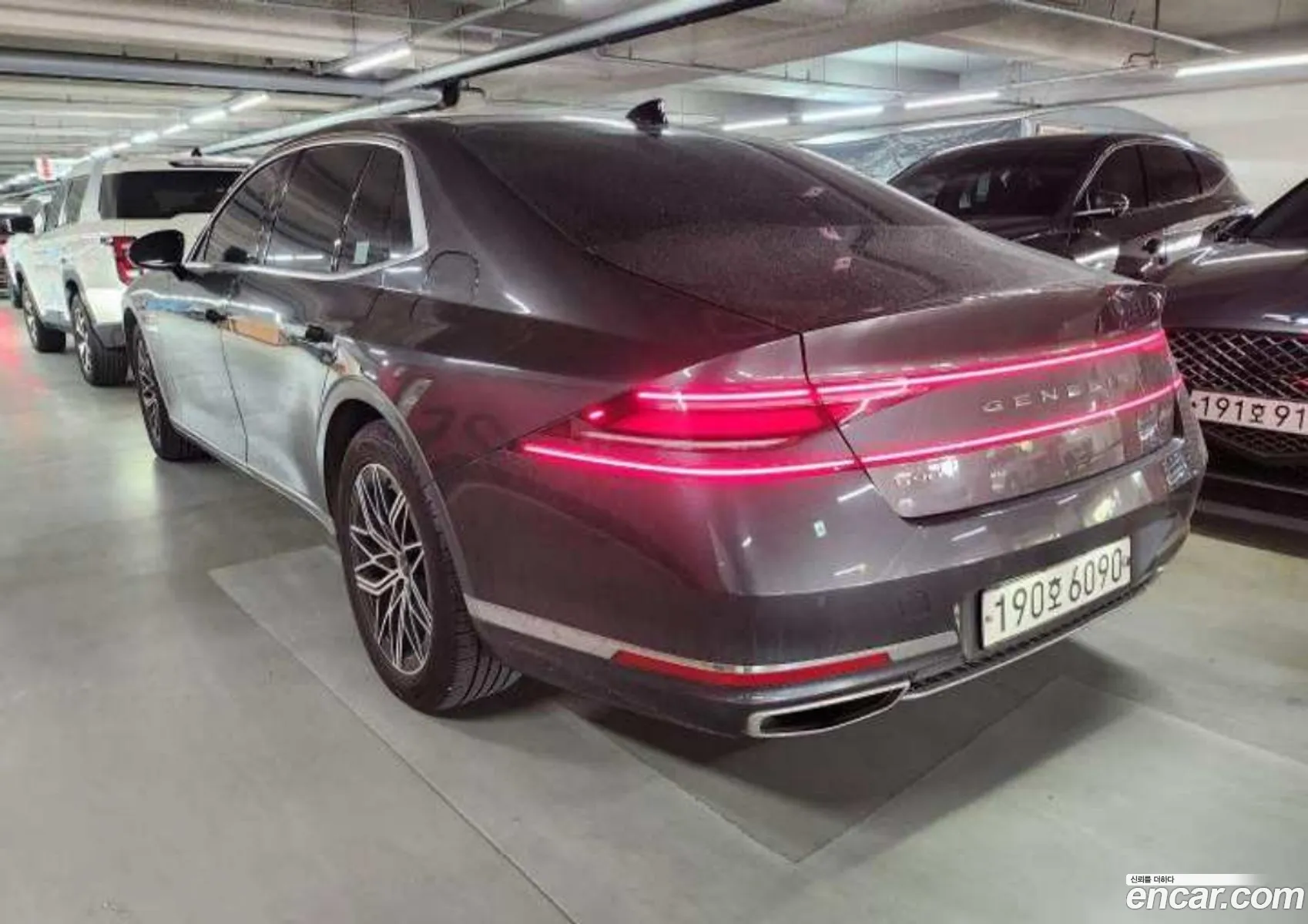 Genesis G90 2022 — 11