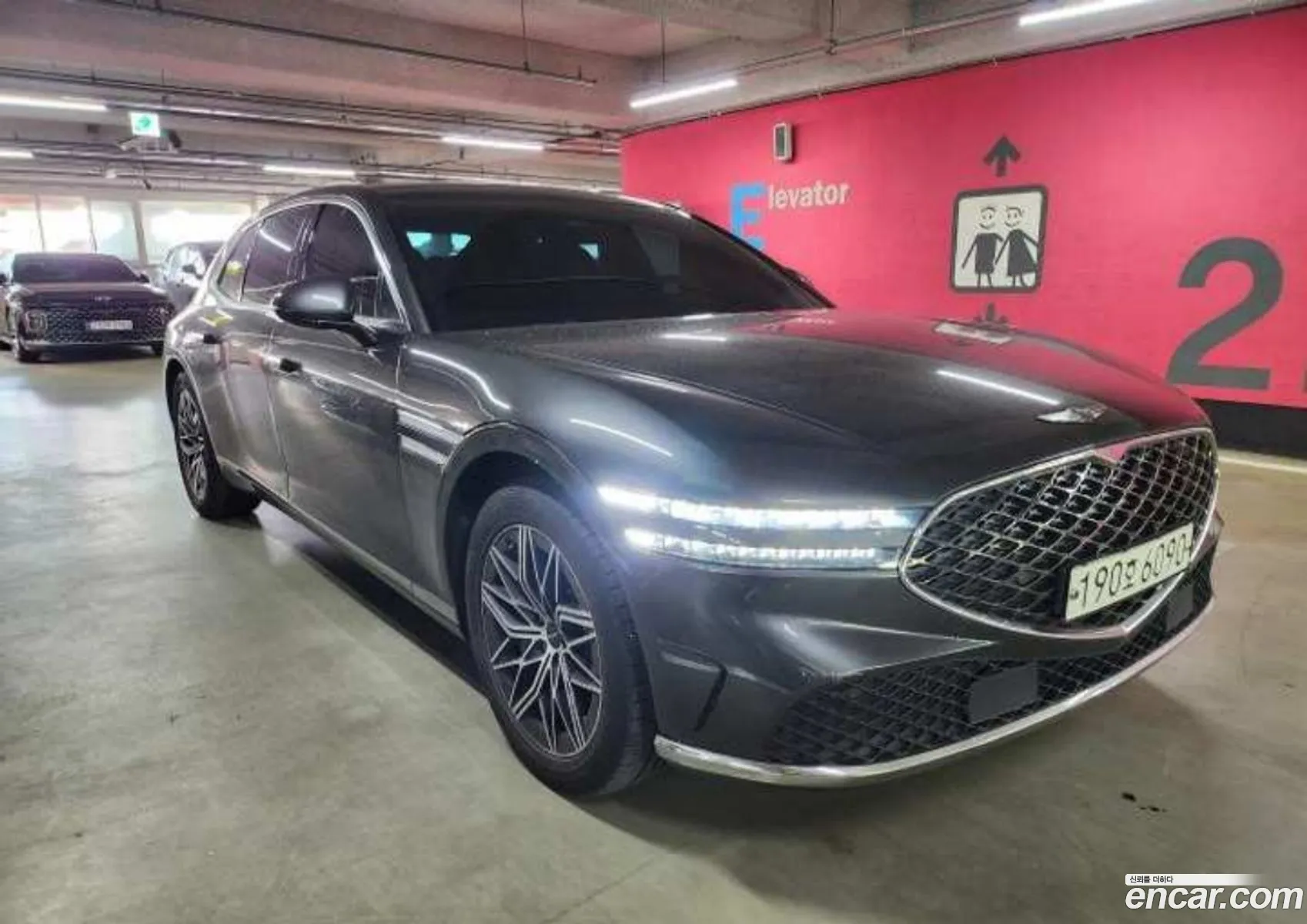 Genesis G90 2022 — 10