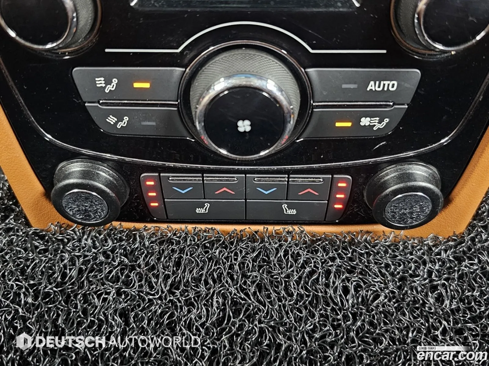 Jaguar XF 2016 — 15
