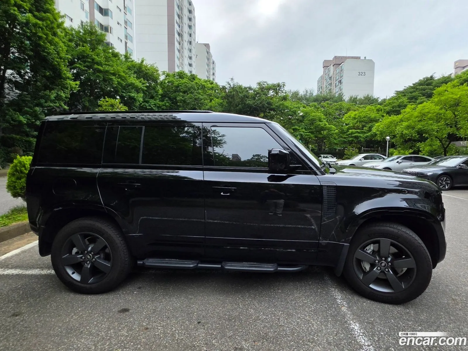 Land Rover Defender 2025 — 8