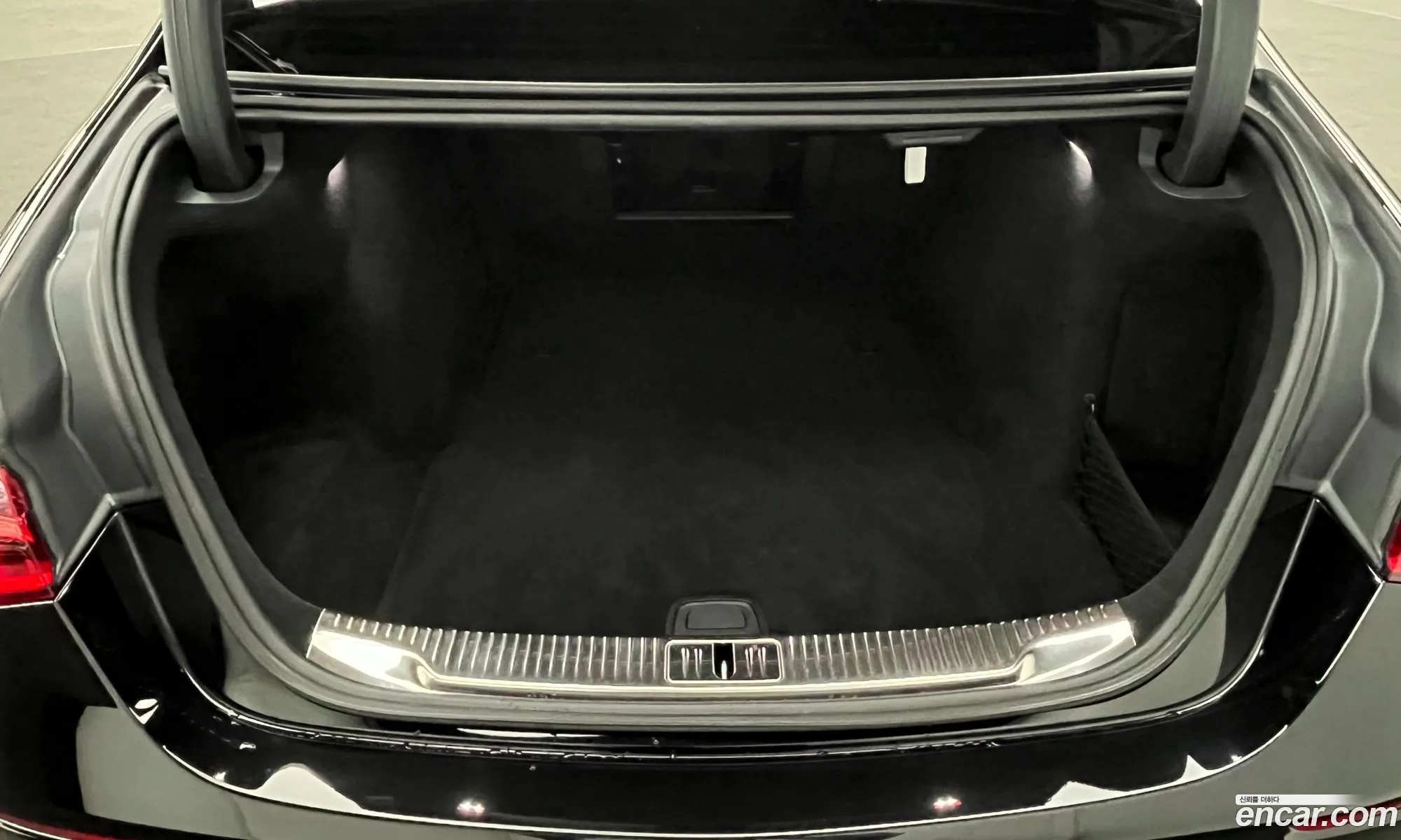 Mercedes-Benz S-Class W223 2025 — 11