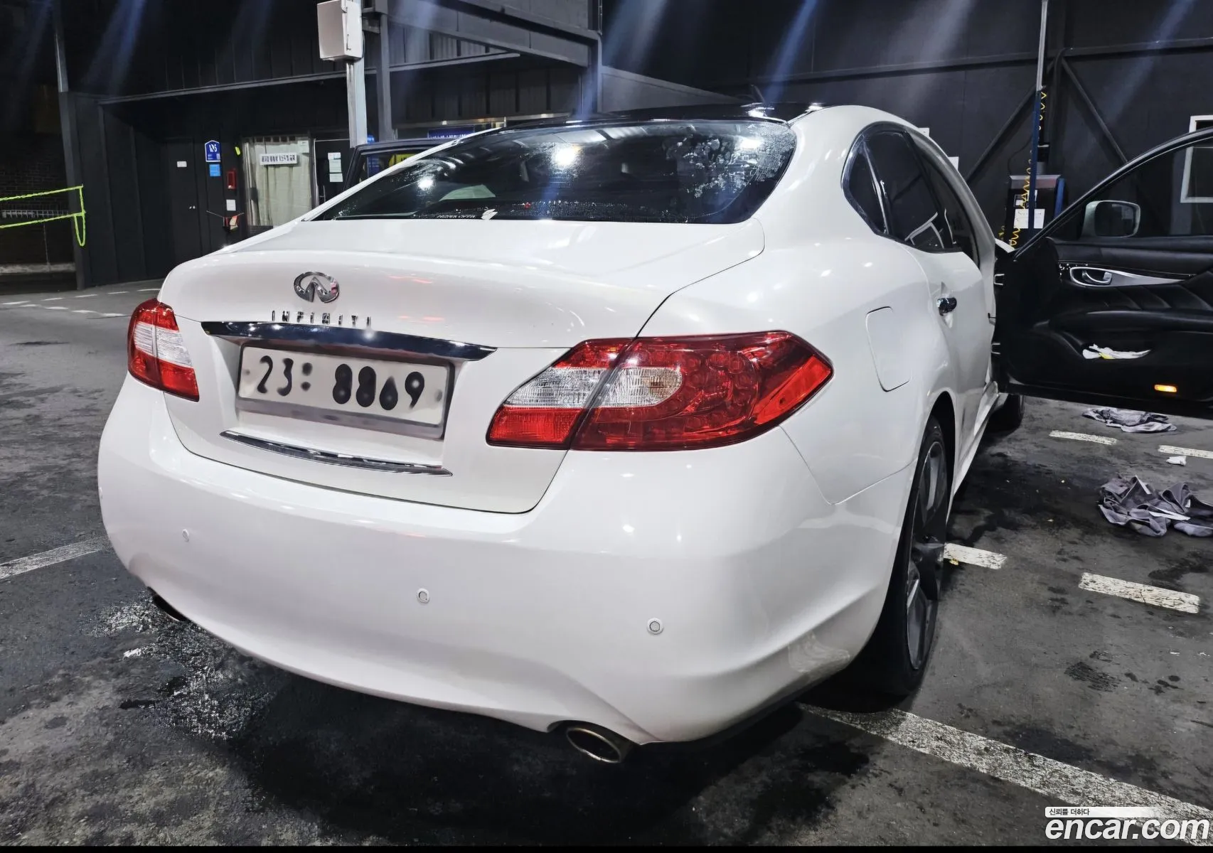 Infiniti M37