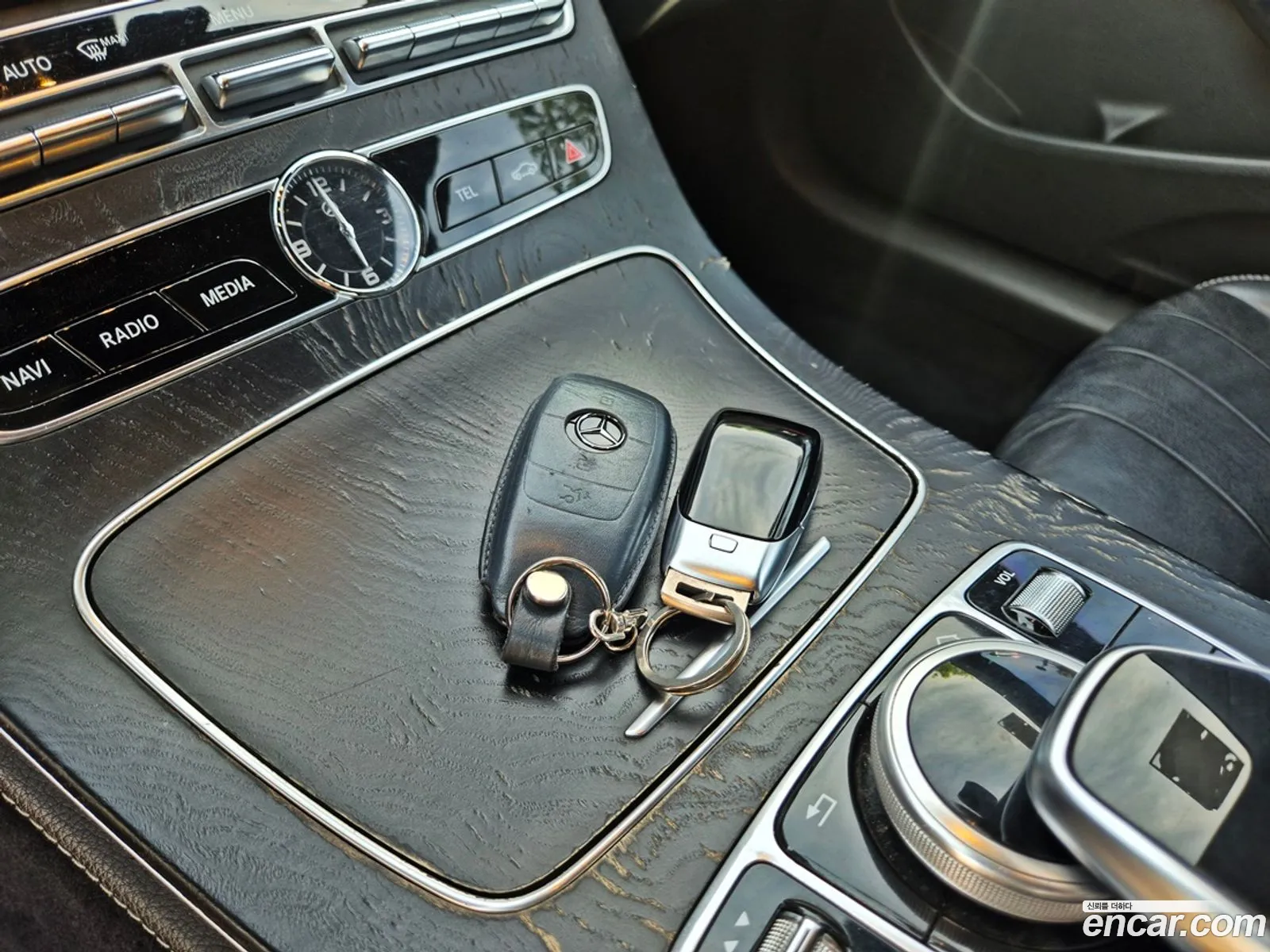 Mercedes-Benz E-Class W213 2019 — 19