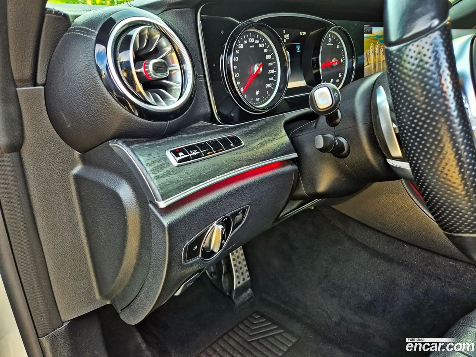 Mercedes-Benz E-Class W213 2019 — 18