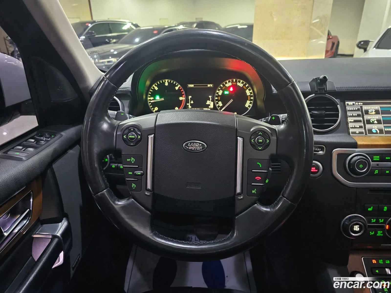 Land Rover Discovery 4 2015 — 10