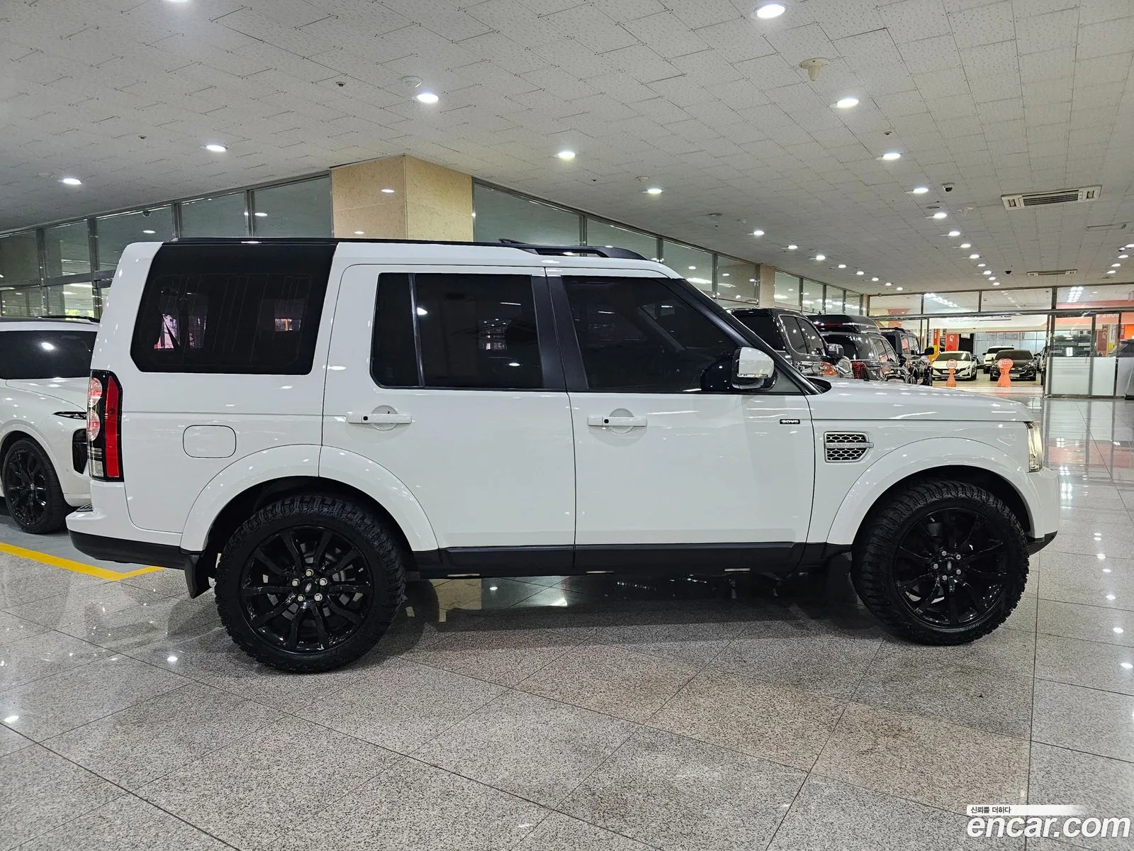 Land Rover Discovery 4 2015 — 3