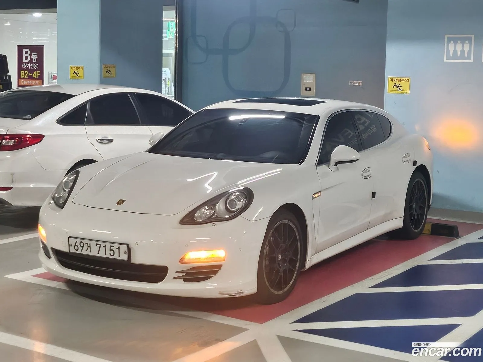 Porsche Panamera 2011 — 7