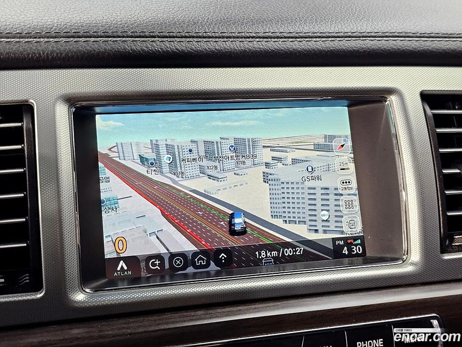 Jaguar XF 2011 — 16